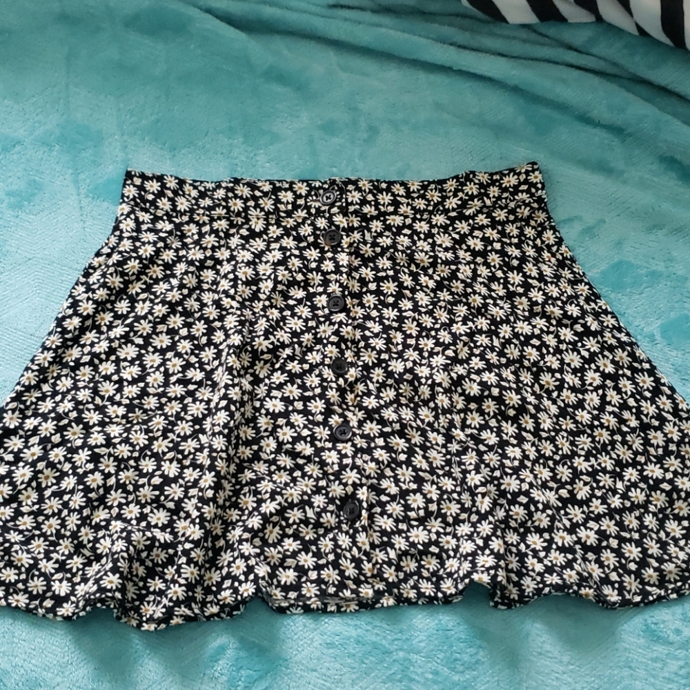 Forever 21 Floral skirt